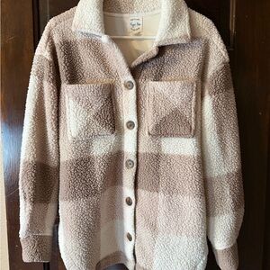 Hippie Rose Sherpa Shacket Small Cream Taupe Teddy Jacket Cozy Plaid